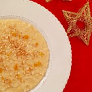 Risotto con arancia, mascarpone e mandorle tostate