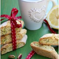 Cantucci ai pistacchi e scorza di limone